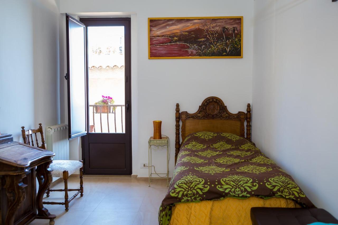 B&B La Casa Gialla ตาออร์มินา ภายนอก รูปภาพ