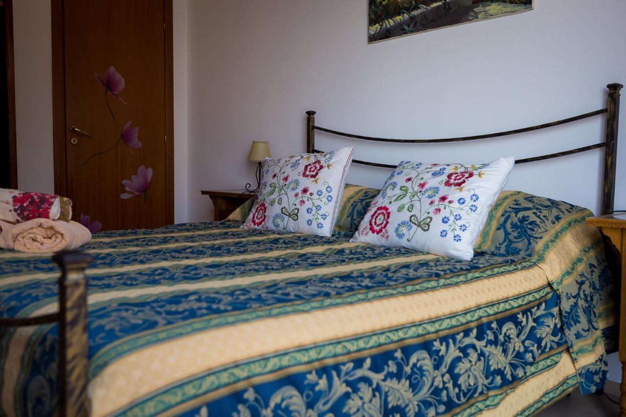 B&B La Casa Gialla ตาออร์มินา ภายนอก รูปภาพ