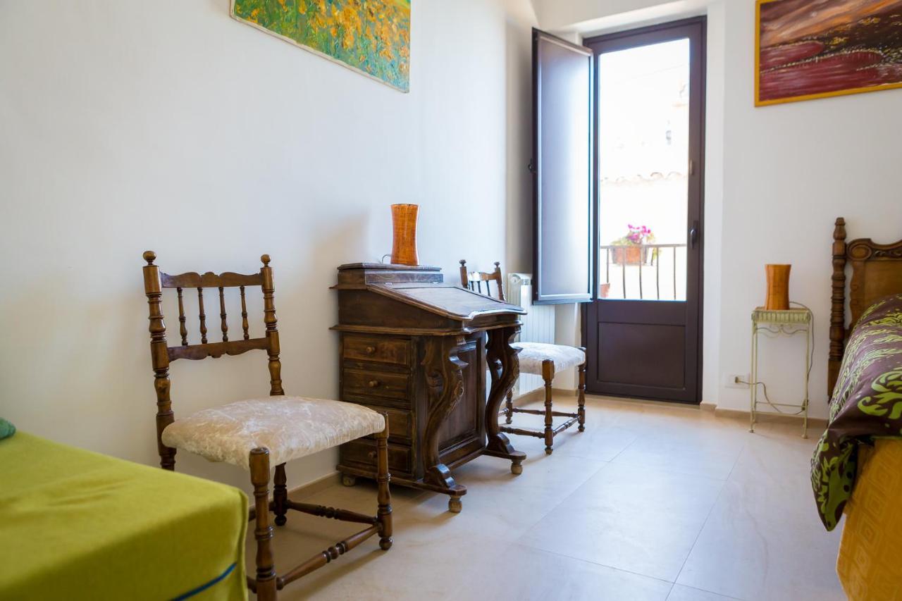 B&B La Casa Gialla ตาออร์มินา ภายนอก รูปภาพ