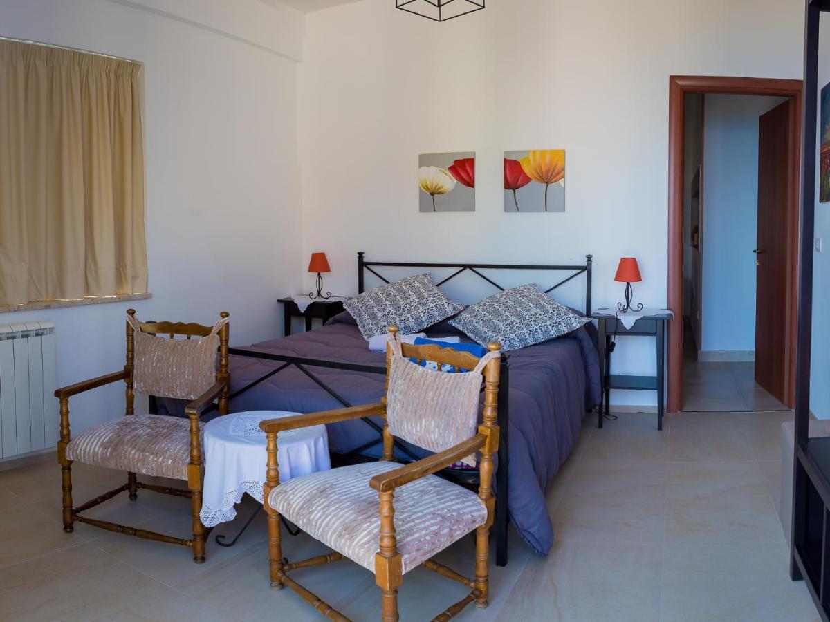 B&B La Casa Gialla ตาออร์มินา ภายนอก รูปภาพ
