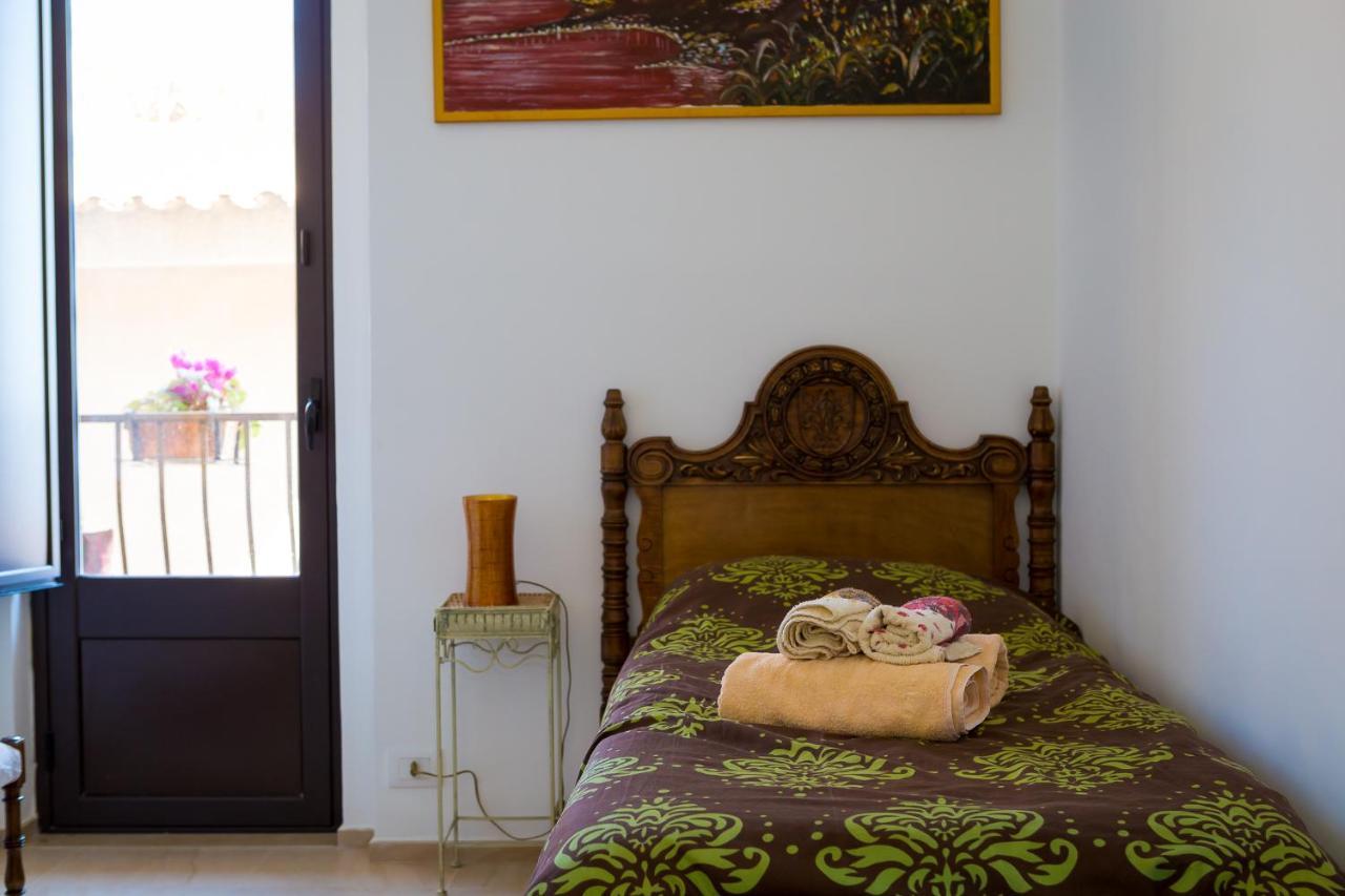 B&B La Casa Gialla ตาออร์มินา ภายนอก รูปภาพ